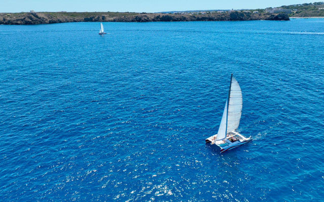 Félnapos katamarán túra: Menorca északi tengeri rezervátuma*